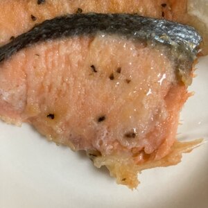 鮭のガーリック焼き